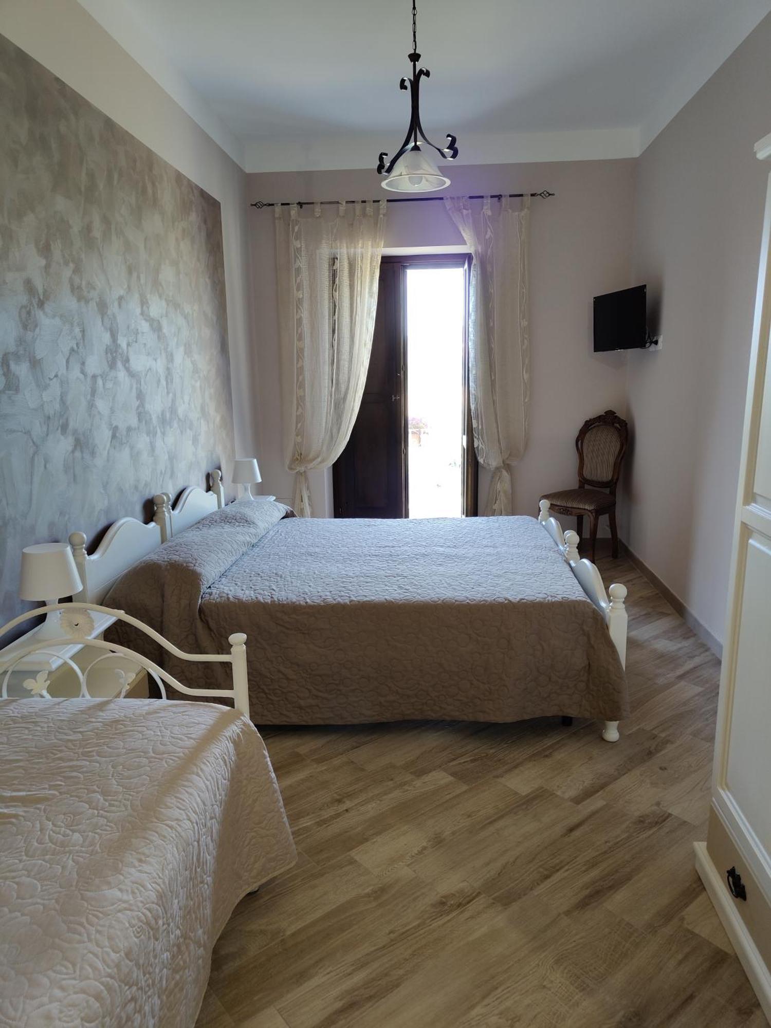 Agriturismo Donna Bianca มอร์มานโน ภายนอก รูปภาพ